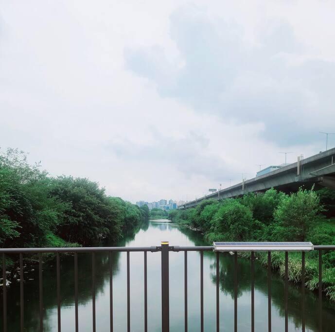 Yun Seongsu * Seoul